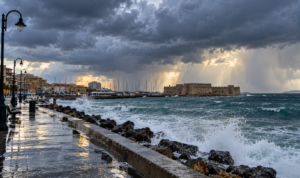 Κακοκαιρία στην Κρήτη: Πότε υποχωρούν οριστικά τα έντονα φαινόμενα – Τι περιμένουμε σήμερα Κυριακή