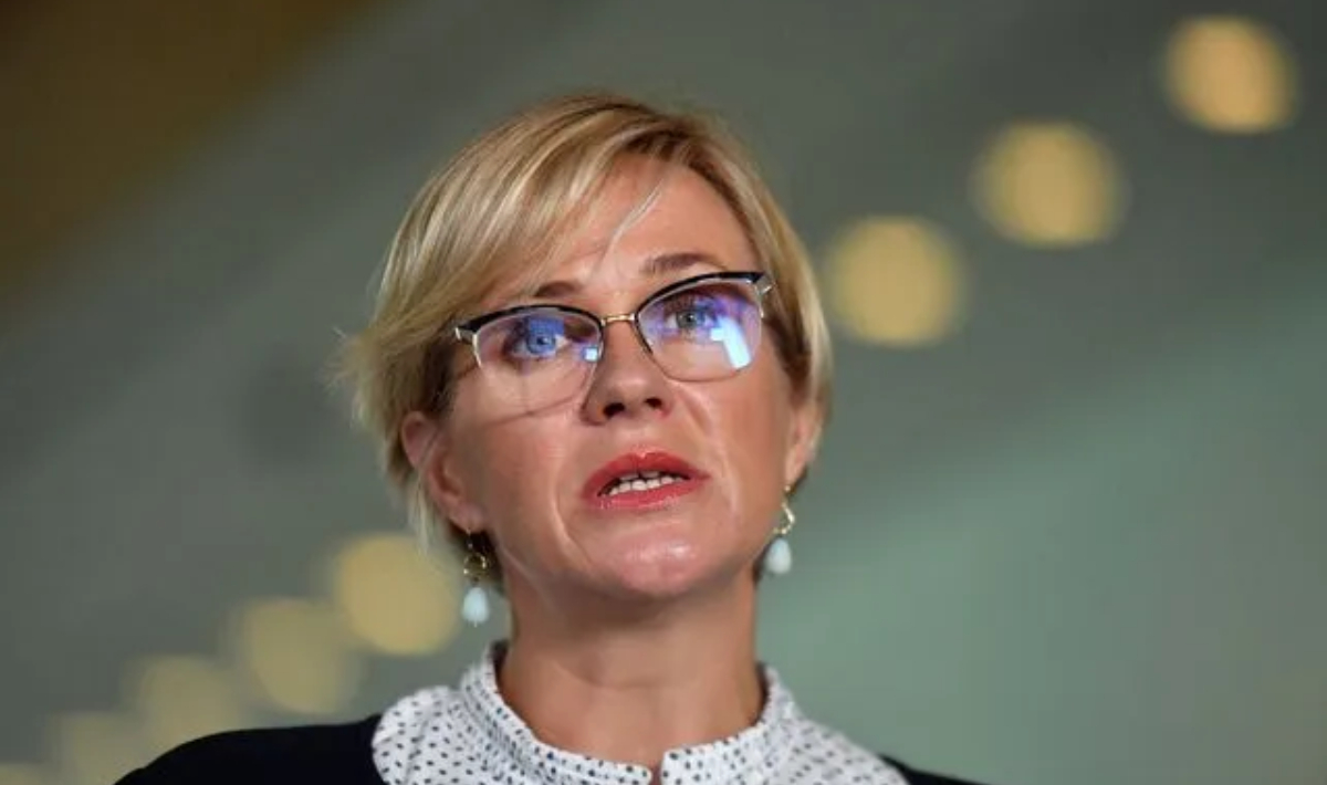 Αυστραλία: Έχασε το πόδι της η βουλευτής Έλεν Χέινς – «Δεν ήταν ατύχημα, ήταν σκόπιμη ενέργεια» δηλώνει ο Αλμπανέζι