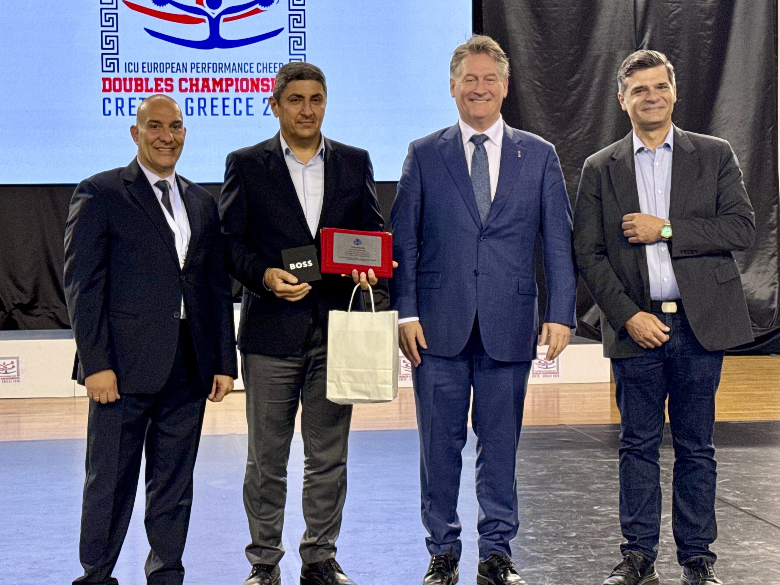 Λευτέρης Αυγενάκης: «Το πιο όμορφο σε αυτή τη διοργάνωση είναι τα χαμόγελα των αθλητών – αυτή την Κρήτη θέλουμε να πάρουν μαζί τους»