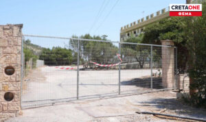 Σκουλούδης για τη δομή φιλοξενίας στους Αθανάτους: «Ανθρώπους θα βάλω, δεν θα βάλω γαϊδούρια» – Τα πρόστιμα, οι πολεοδομικές εκκρεμότητες και ο Ξηροπόταμος