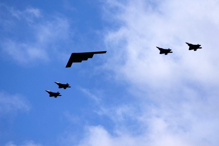 Μακράς διάρκειας πλήγματα στο Ιράν σχεδιάζει ο Τραμπ – Το χρονοδιάγραμμα μετά τις κάλπες