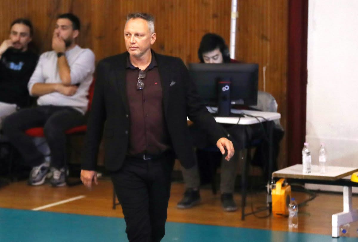 Φράνκ Ντεπέστελε: “Θα γίνει μάχη με τη Σύρο”