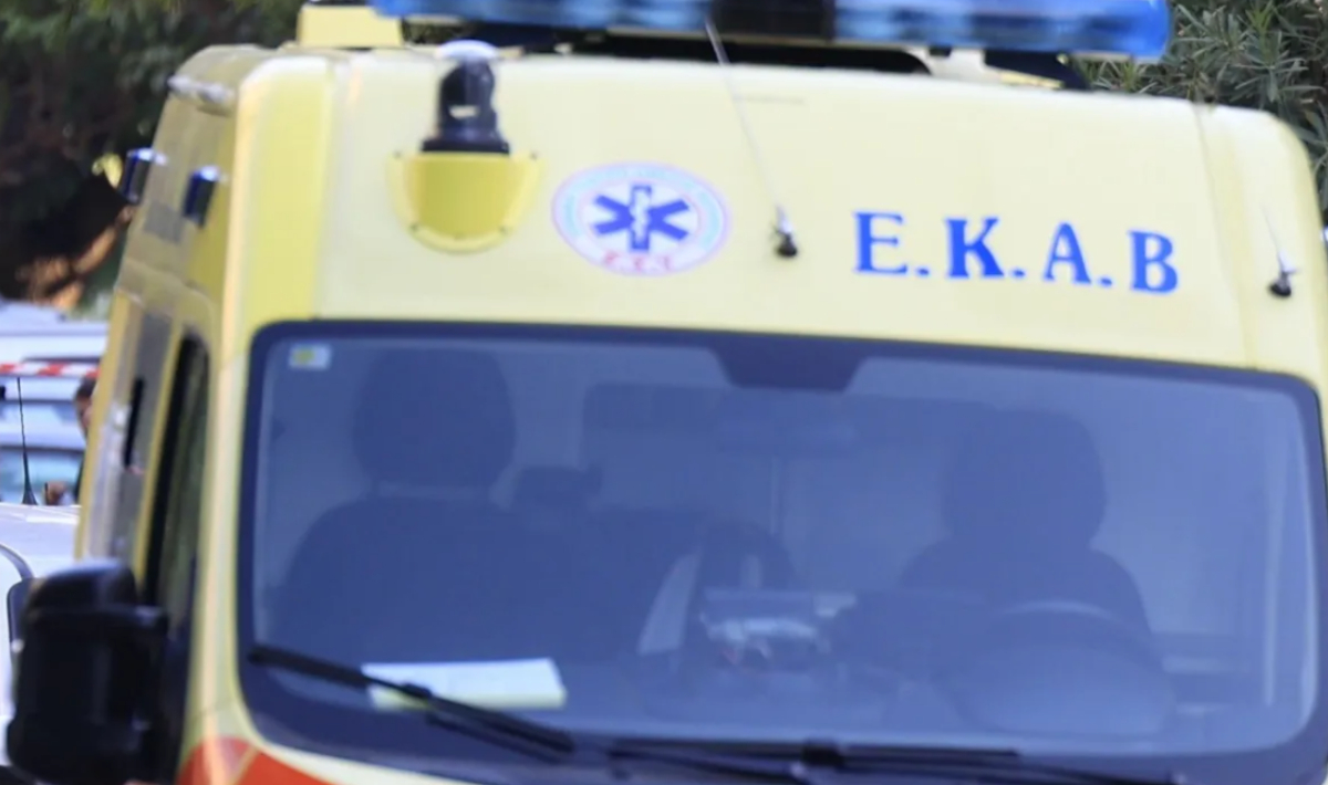 Νεκρή η γυναίκα που παρασύρθηκε από λεωφορείο στην Βούλα