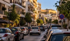 Ηράκλειο: Γιατί η στάθμευση έχει εξελιχθεί σε καθημερινό πονοκέφαλο – Τι συμβαίνει στις πυκνοκατοικημένες γειτονιές