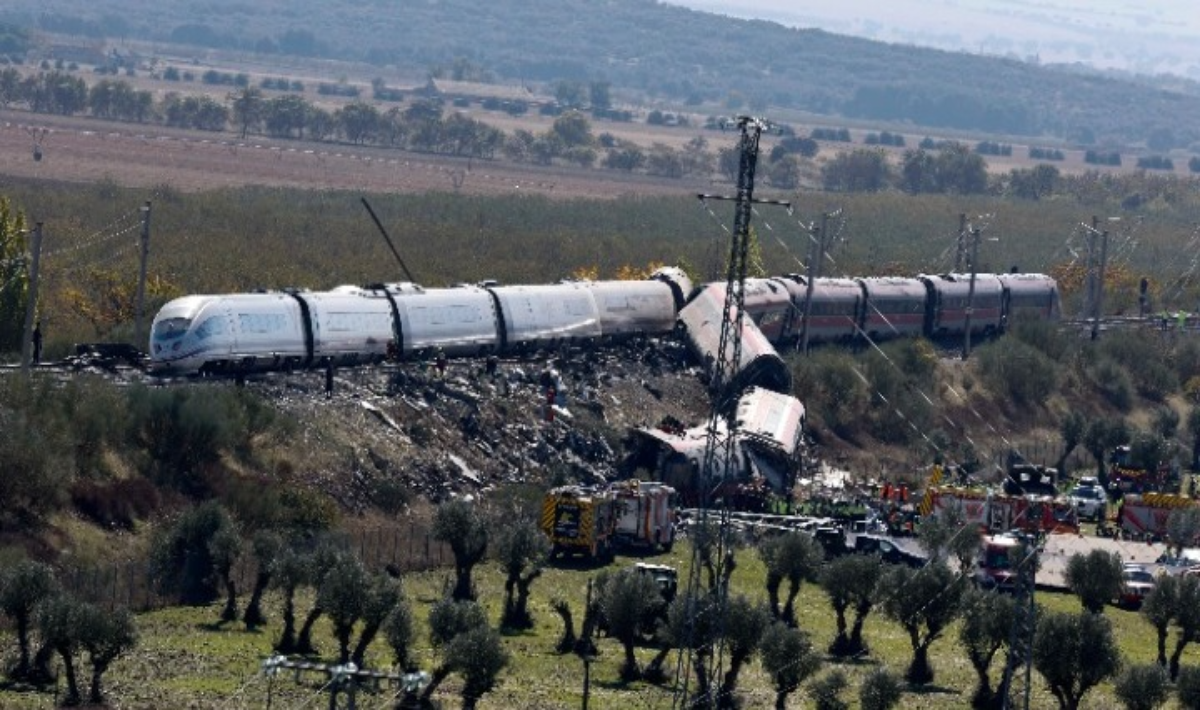 Τραγωδία στην Ισπανία: Τα τρία μοιραία σφάλματα που οδήγησαν στη φονική σύγκρουση των τρένων