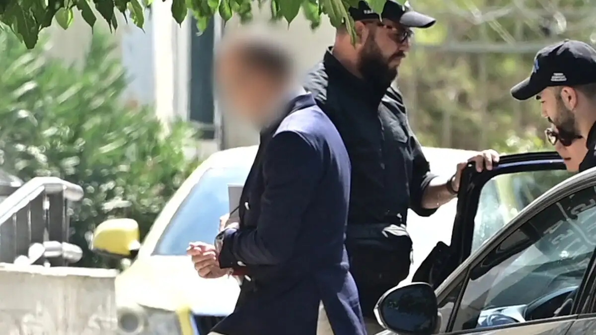 Θάνατος Μαζωνάκη: Διαψεύδει ότι έχει λογαριασμό σε τράπεζα στο εξωτερικό ο κατηγορούμενος γιατρός
