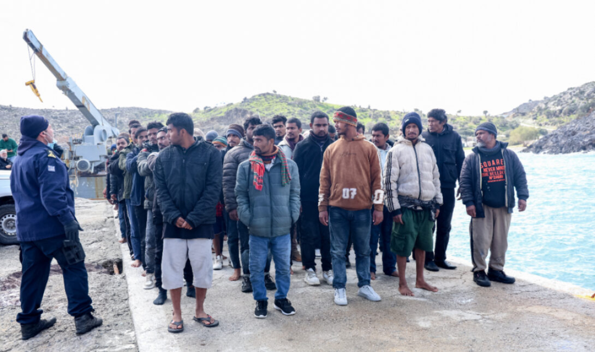 Στη Σάμο αύριο Κυριακή 421 μετανάστες από την Κρήτη