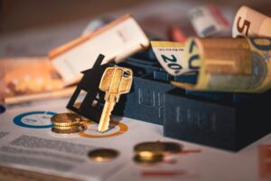 Πληρώνονται σήμερα τα επιδόματα του ΟΠΕΚΑ – Πότε θα δουν τα χρήματα οι δικαιούχοι