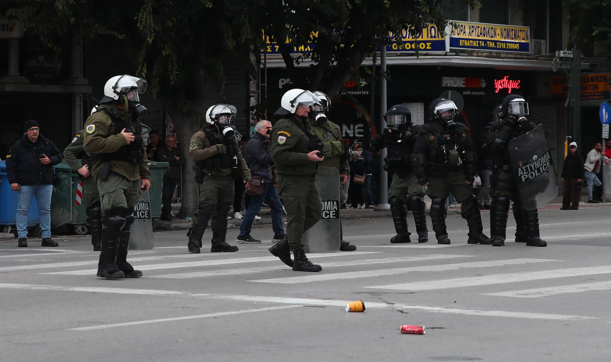 Σκηνικό έντασης στη Θεσσαλονίκη κατά τη διάρκεια διαμαρτυρίας