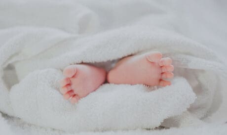 Στον εισαγγελέα εκ νέου οι κατηγορούμενοι για εμπορία βρεφών