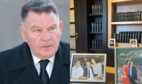 Κούγιας γραφείο φωτογραφία