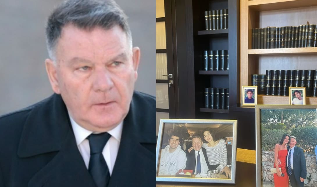 Κούγιας γραφείο φωτογραφία